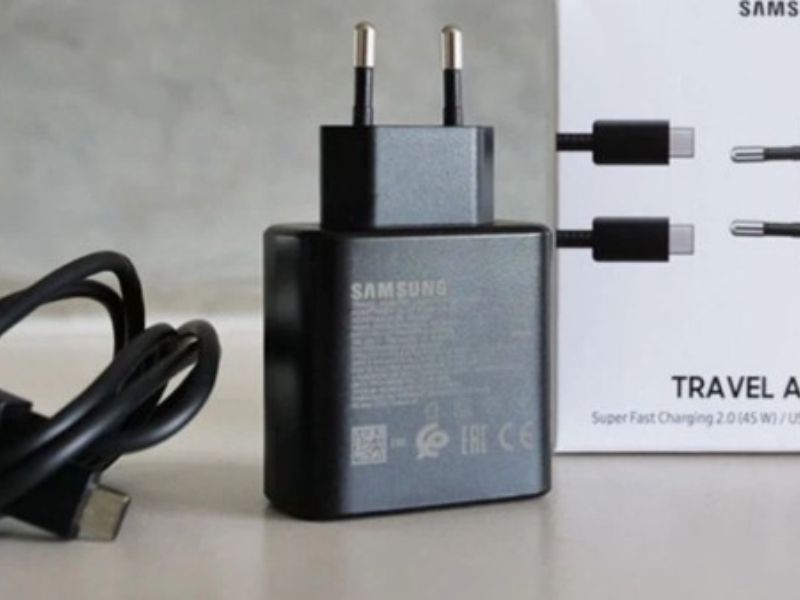 Kiểm tra cáp sạc đi kèm