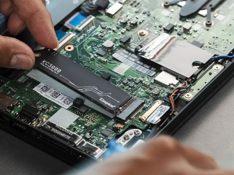 Kiểm tra và bật ổ cứng trong BIOS