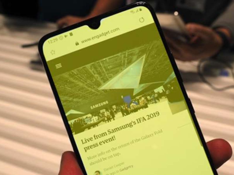 Màn hình điện thoại Samsung bị mất màu