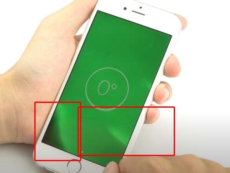 iPhone bị phản quang màn hình