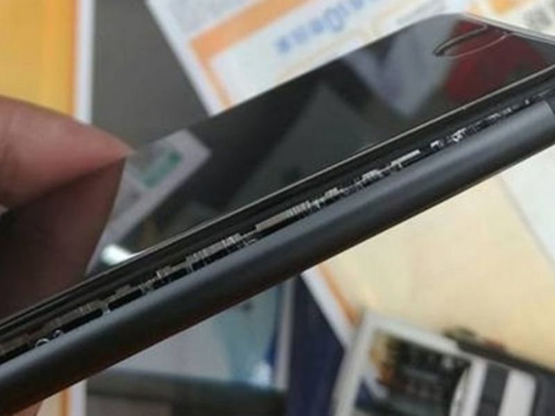 Dấu hiệu cho thấy pin điện thoại bị phồng