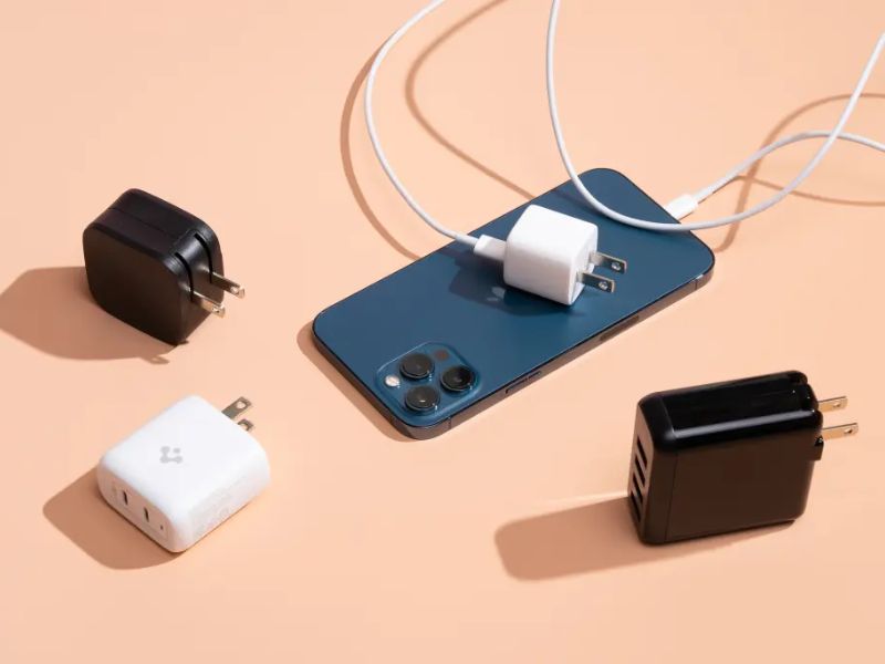 Sử dụng sạc kém chất lượng