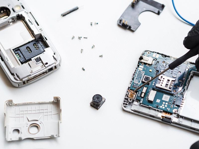 Sửa màn hình điện thoại bị điểm chết