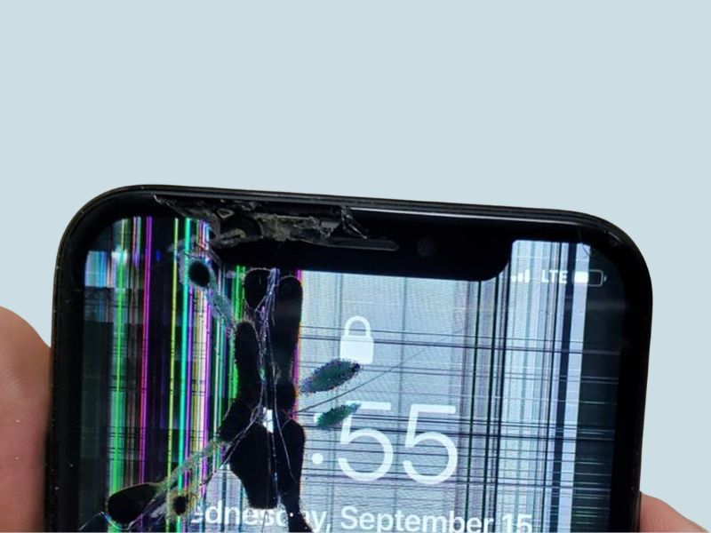 Sửa iPhone 13 Pro Max bị sọc màn hình ở đâu uy tín?
