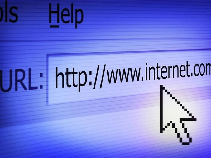 URL của web là gì và dùng để làm gì?