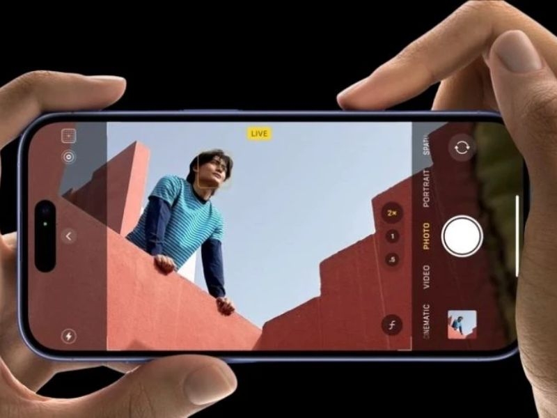 iPhone 17 có Camera Control không và dùng thế nào?