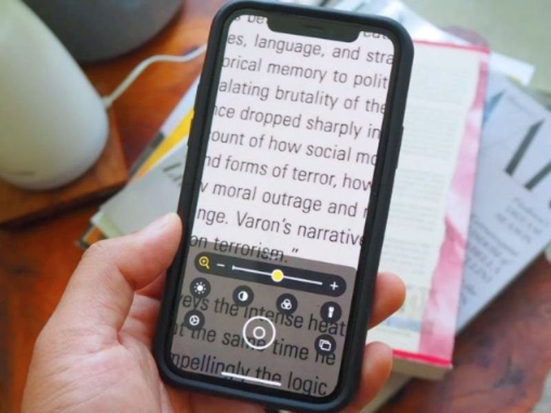 Kính lúp trên iPhone: Cách bật và sử dụng dễ nhất 