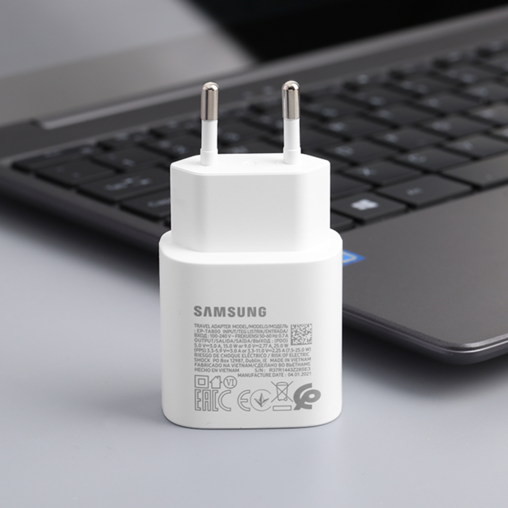 Sạc Samsung Super Fast Charging Chân Tròn Màu Đen - EP-TA800-54550